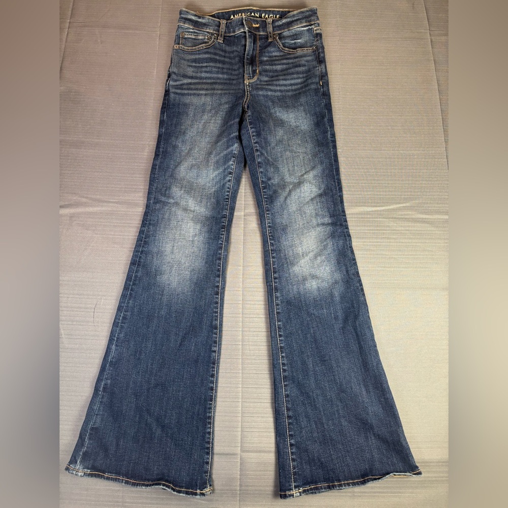 American Eagle Super High-Rise Flare Jeans Women’s Size 2 Regular – Dark Wash - Picture 2 of 5